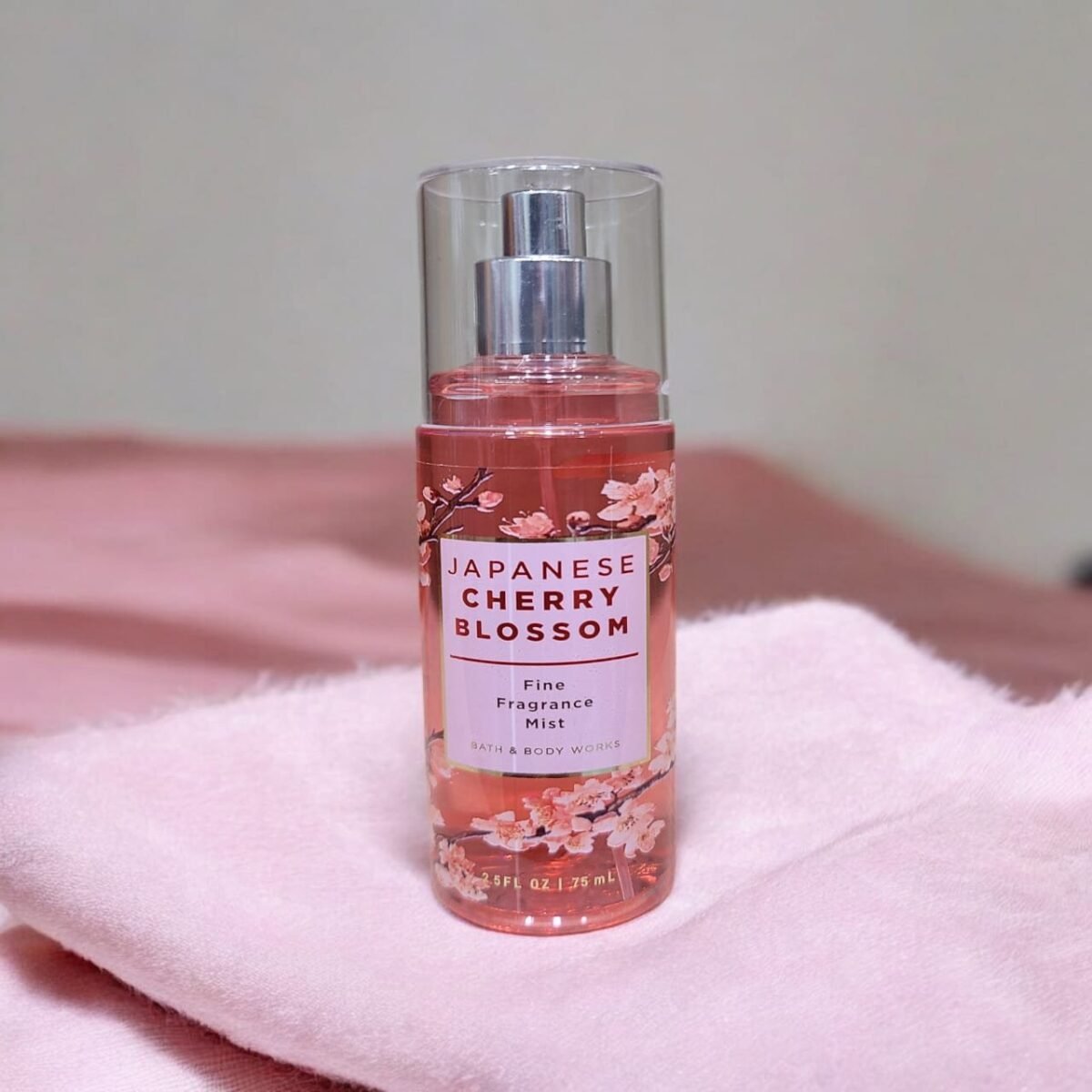 Bath and Body Works Travel Size Fine Fragrance Mist Japanese Cherry Blossom 75ml - Image 1